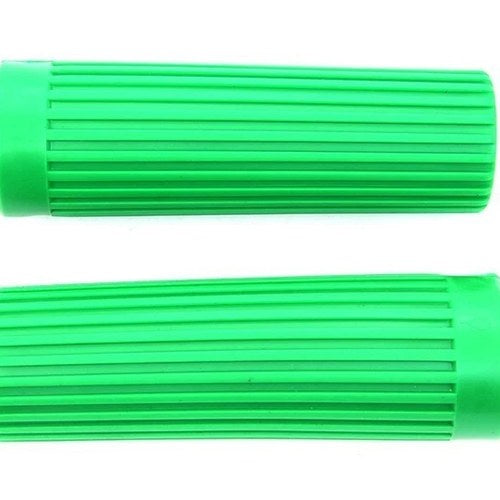 V-Twin 28-0170 Green Replica Rib Style Hand Grip Set