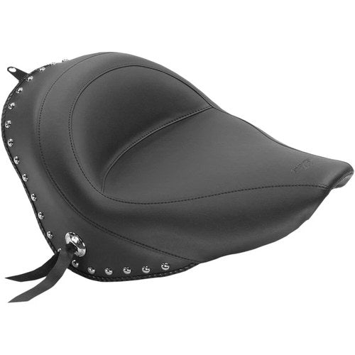 Mustang Solo Studded Seat - Fxst '06-'10 (Black) 76240