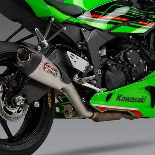 Yoshimura AT2 Street Series Works 3/4 Exhaust System SS/CF #14642CP522