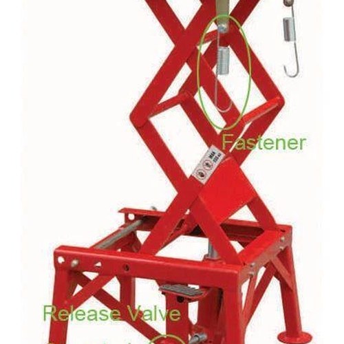 Hydraulic Scissor Stand Motorcycle Lift, Red, Max Lift Weight 135 Kgs