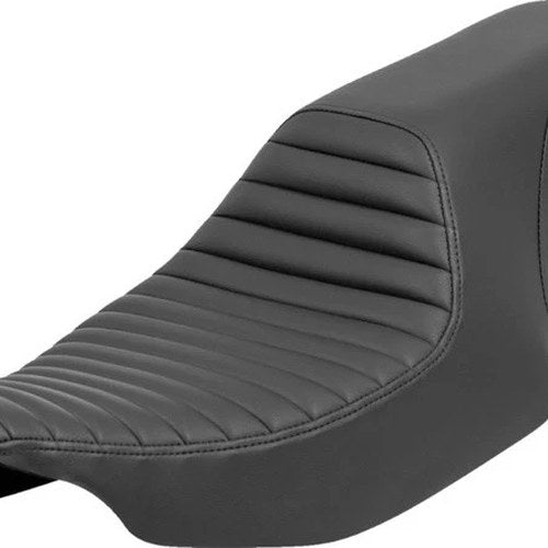 Saddlemen Profiler Tuck-N-Roll Seat Harley Davidson Road Glide/Street Glide