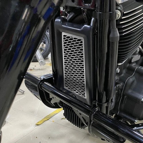 Oil Cooler Radiator Grille Cover Fit For Harley Deluxe Low Rider Fat Bob 18+