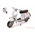 Newray Die Cast Model Vespa 125 Primavera ET3, Grey / Silver, Scale 1:12