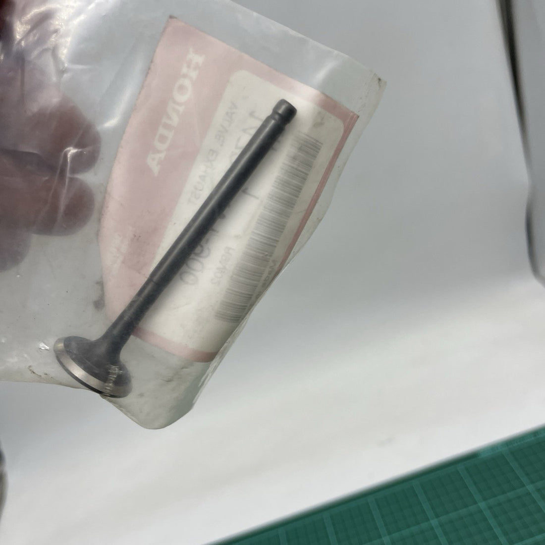 Honda Valve, image 1 of 4
