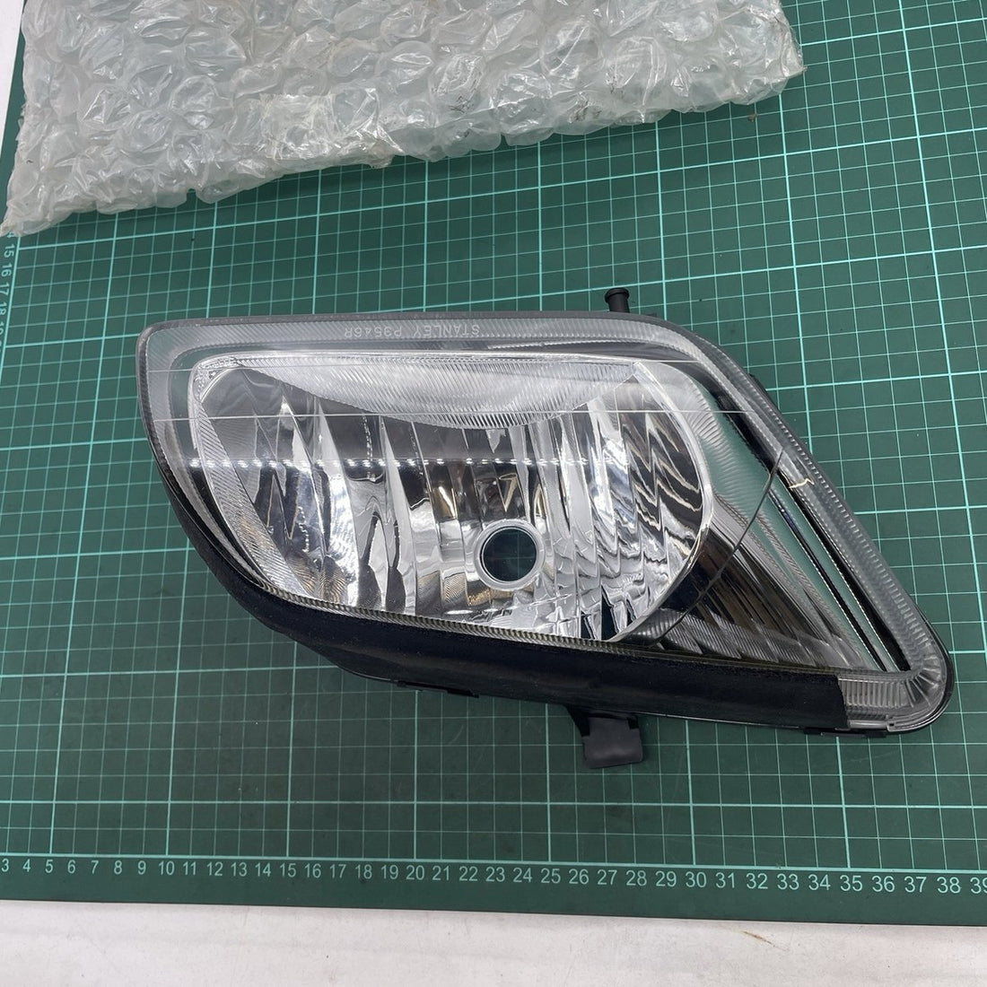 Honda Headlight Assembly, image 1 of 4