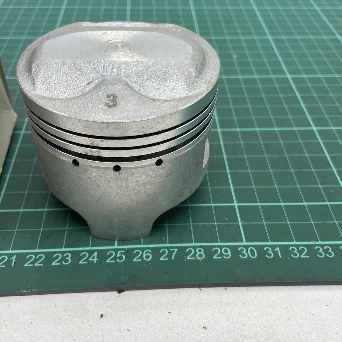 Honda Piston Kit, image 1 of 4