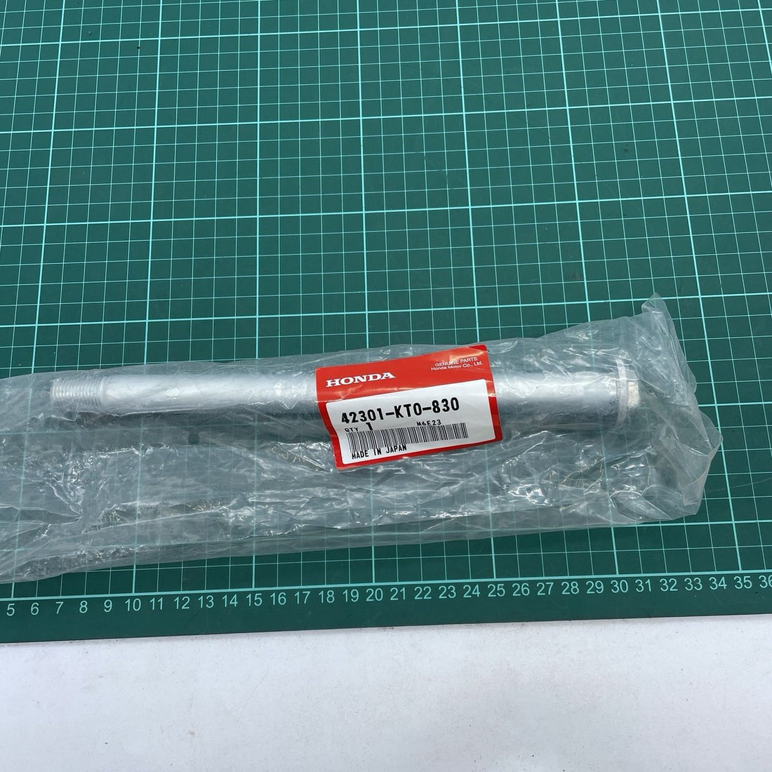 Honda Axle, image 1 of 4