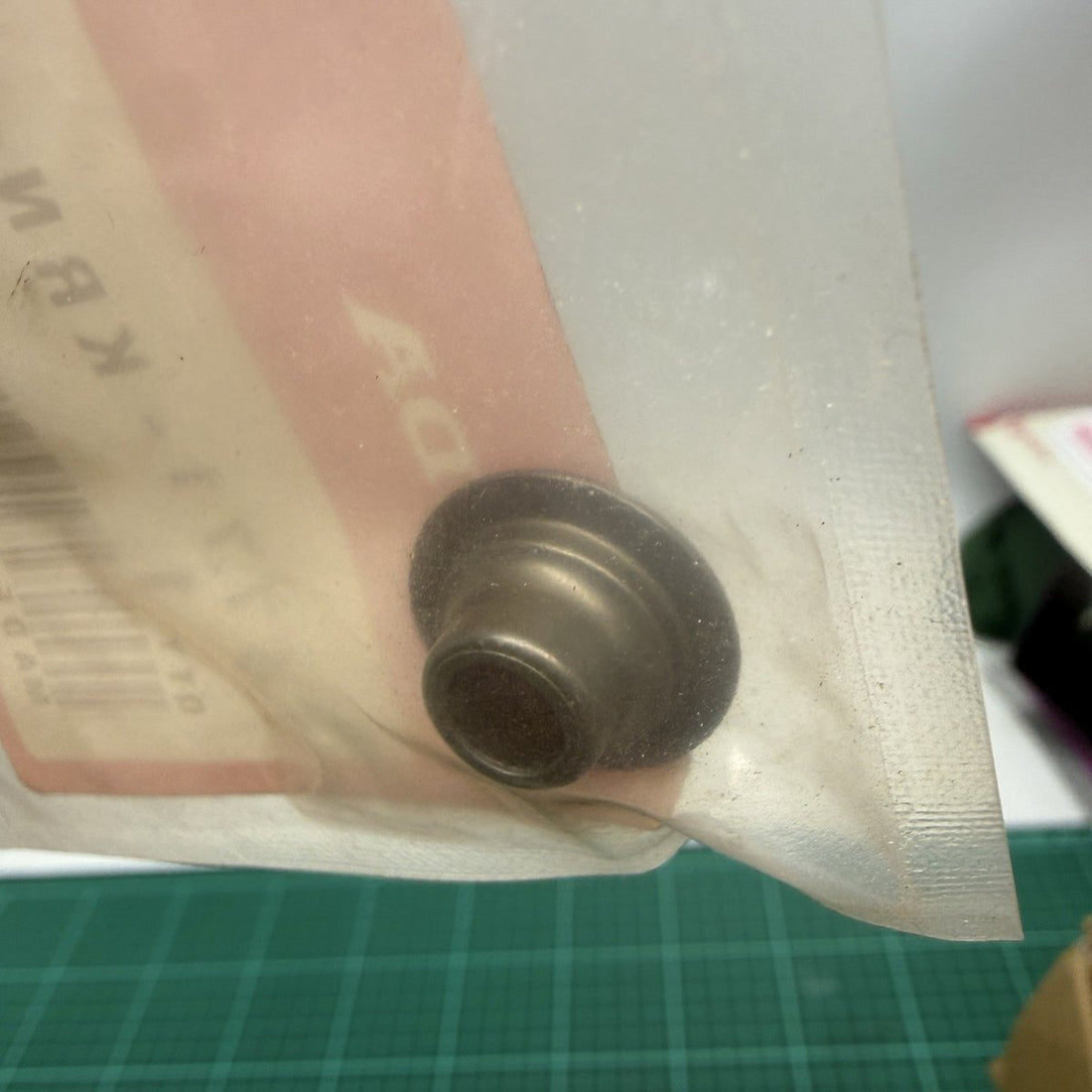 Honda Valve Spring, image 1 of 4