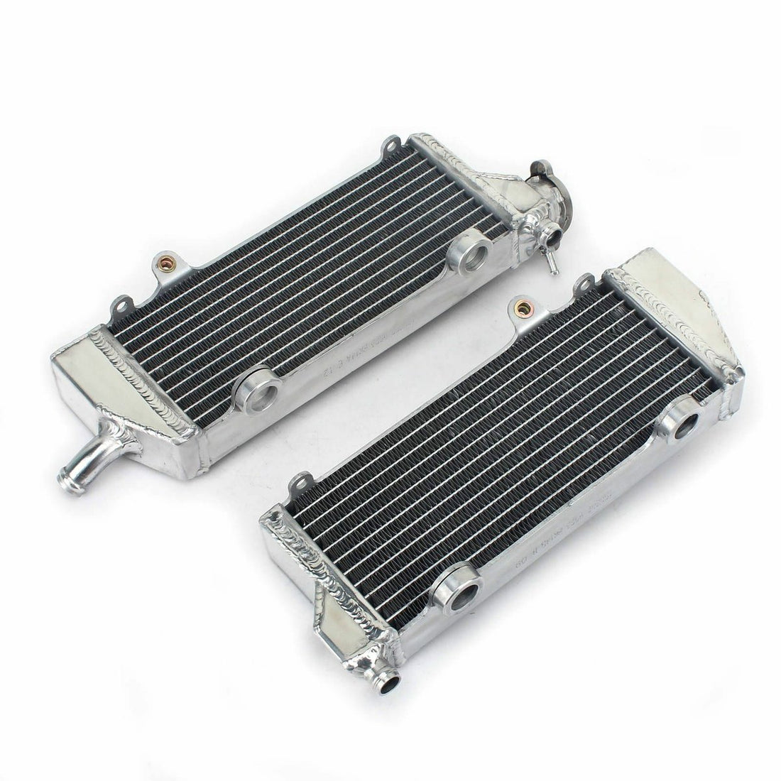 Radiator, image 1 of 3