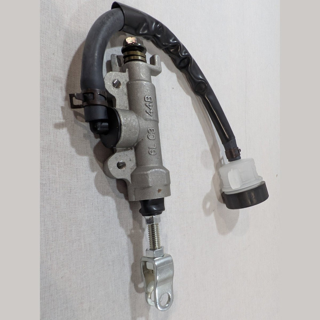 Master Cylinder 6LC344B, image 1 of 2