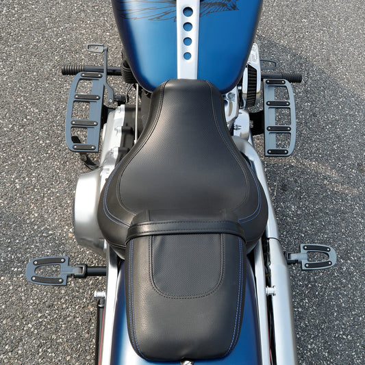 Driver Footboards Footpegs Shifter Brake Fit For Harley Softail Fat Boy 18-25