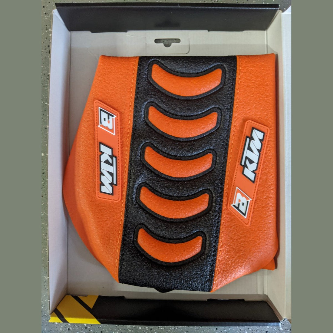 Seat Cover, image 1 of 3