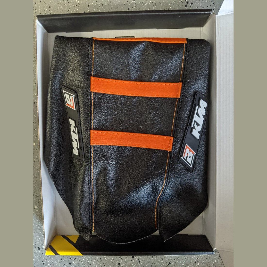 Seat Cover 1529ZAUS, image 1 of 3