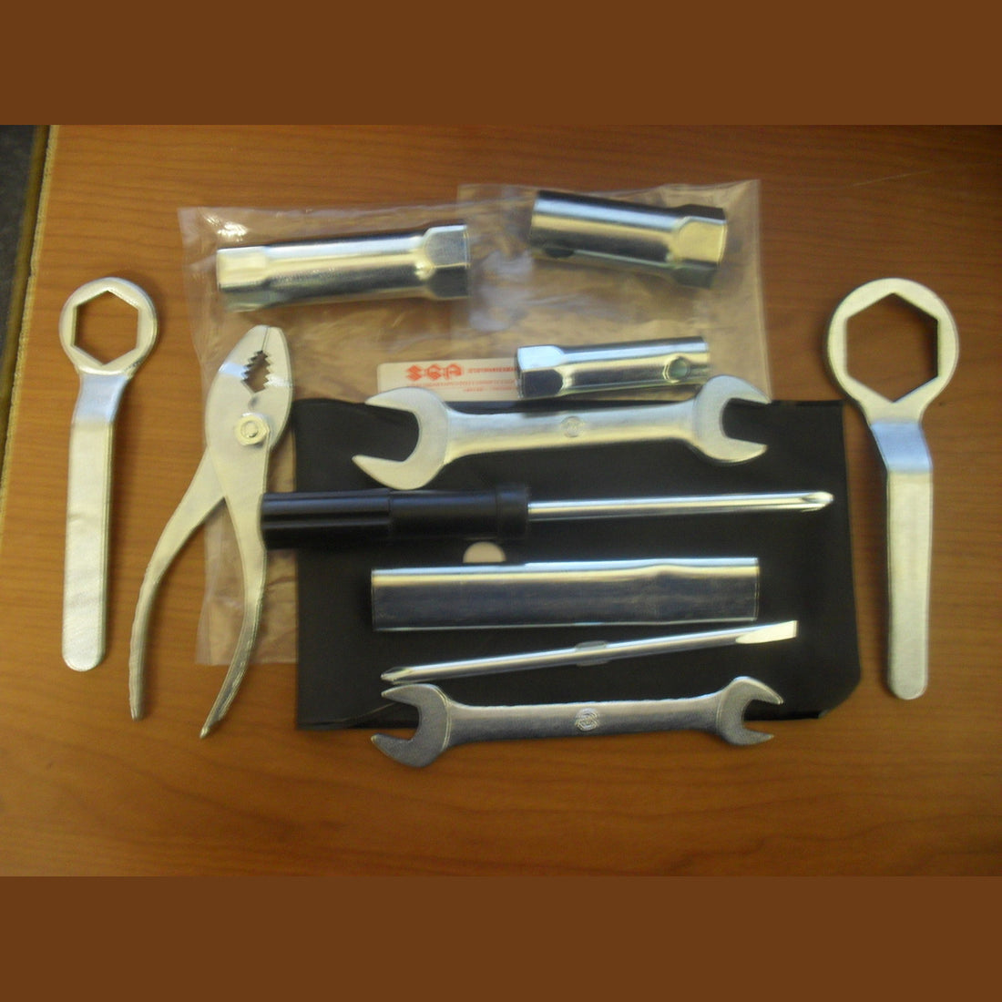 Suzuki Tool Kit, image 1 of 3
